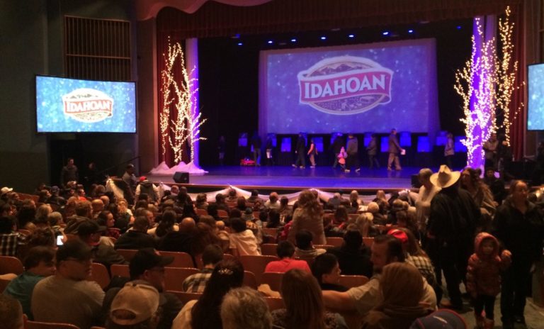 Hypnotist for Corporate Event Christmas Party - Idahoan Foods